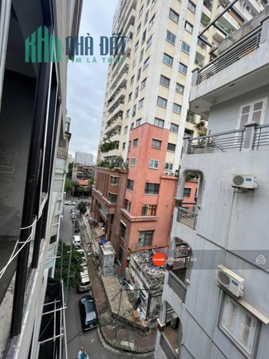 CHỦ VỠ NỢ - Bán GẤP nhà 2 tầng cũ Đống Đa ô tô tránh, vỉa hè rộng ô tô đỗ ngày và đêm 90m2, MT6m,