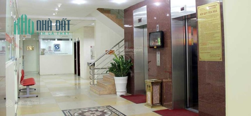 CHỦ VỠ NỢ - Bán GẤP nhà 2 tầng cũ Đống Đa ô tô tránh, vỉa hè rộng ô tô đỗ ngày và đêm 90m2, MT6m,