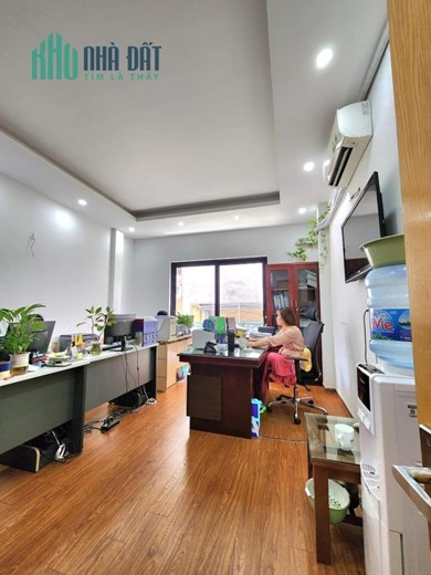 TT Đống Đa Thịnh Quang Nhà mới DT 53m Gần Ô tô sổ Vuông
