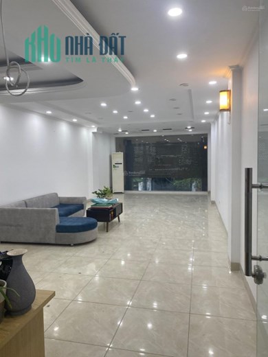 Nhà 2 tầng cũ Đống Đa ô tô tránh, vỉa hè rộng ô tô đỗ ngày và đêm 80m2, MT6m, giá 12 tỷ (có thương