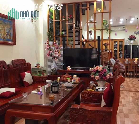 Bán nhà phân lô Sài Đồng, nhỉnh 6 tỷ, ô tô tránh, văn phòng, kinh doanh