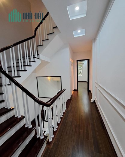 Siêu Phẩm Nhà Phố Ngọc Trì – Ô Tô Vào Nhà – 35M x 5 Tầng – MT 4M – Giá 3,8 Tỷ