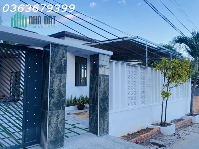 Bán nhà thiết kế 202m2 chỉ 2 tỷ7 đường ô tô cách biến Nha Trang chỉ 3km