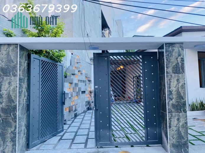 Bán nhà thiết kế 202m2 chỉ 2 tỷ7 đường ô tô cách biến Nha Trang chỉ 3km