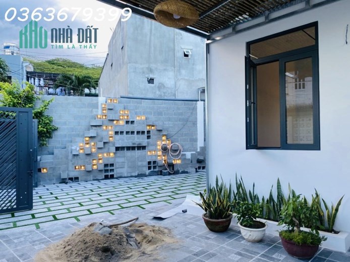 Bán nhà thiết kế 202m2 chỉ 2 tỷ7 đường ô tô cách biến Nha Trang chỉ 3km