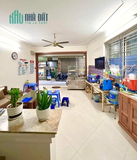 Hiếm 62m2 phố Phạm Văn Đồng KD sầm uất, đường thông ô tô, 4 tầng 9.5 tỷ