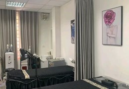 Sang nhượng thanh lí toàn bộ Spa đầy đủ máy móc thiết bị bạn chỉ cần xách mông vào là hoạt động