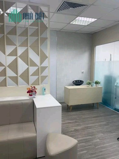 Sang nhượng thanh lí toàn bộ Spa đầy đủ máy móc thiết bị bạn chỉ cần xách mông vào là hoạt động