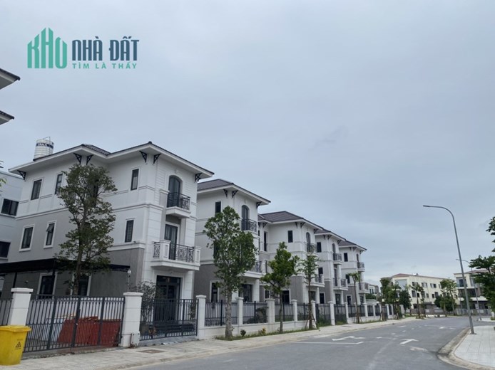 Bán biệt thự đơn lập 216m2  view công viên lớn tại vsip giá 14 tỷ xx