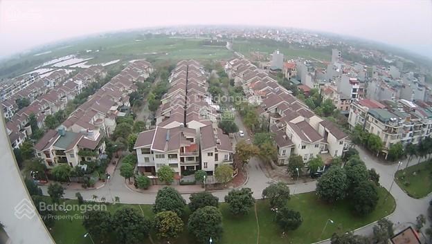 CC cần bán căn BTSL1 đường đôi 24 mét, diện tích 158m2, hướng đông nam, gần QL32, LH 0972 990 831