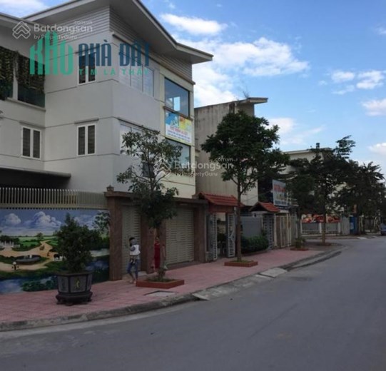 CC cần bán căn BTSL1 đường đôi 24 mét, diện tích 158m2, hướng đông nam, gần QL32, LH 0972 990 831