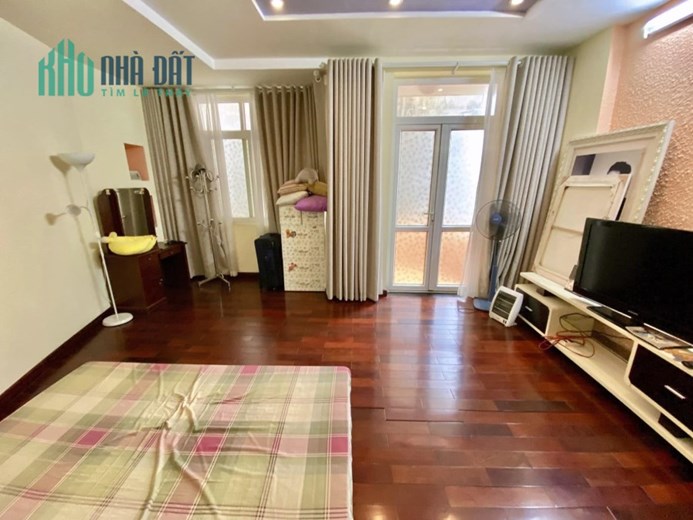 GIÁ BÁN NHÀ ĐẸP LÔ GÓC Ô TÔ CỬA - LẠC LONG QUÂN . DIỆN TÍCH 38 M2 + 4 TẦNG . GIÁ 4.88 TỶ