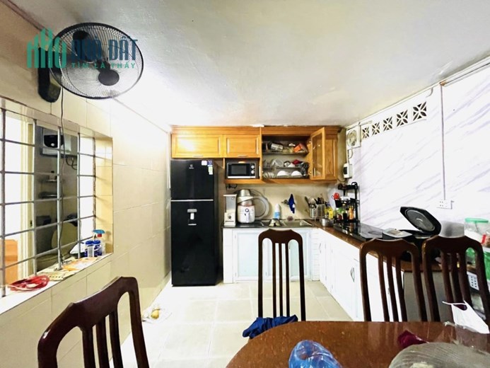 KIẾM ĐÂU RA!!! Siêu phẩm Lô góc đường Láng, 47m2  4 Tầng, Chỉ nhỉnh 5.5 Tỷ