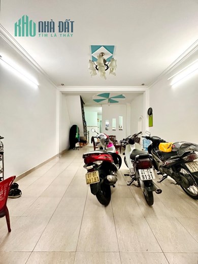 Bán nhà Hẻm Xe Hơi 4x11.5 Trệt Lầu 2 PN Full Nội Thất giá 4ty190
