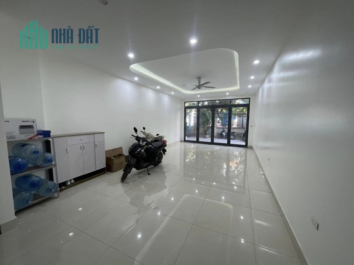 BÁN NHÀ NGÕ 151 NGUYỄN ĐỨC CẢNH, 60M2x6T GIÁ CHỈ 11.8 TỶ, THANG MÁY, Ô TÔ VÀO NHÀ