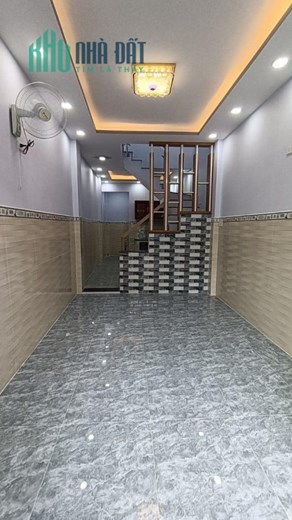 Nhà bán Phan Huy Ích, Trường Chinh khu hẻm dân trí đồng bộ 3,x tỷ ở ngay