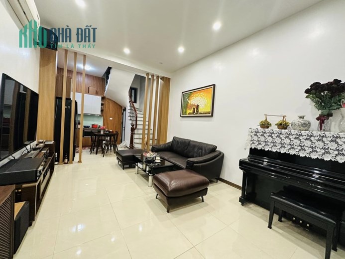BÁN NHÀ QUAN NHÂN, THANH XUÂN, 5M Ô TÔ TRÁNH, 4PN SIÊU ĐẸP, 38/41M2 * 4T* HƠN 6 TỶ
