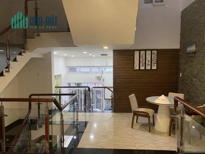 Bán Nhà-4 tầng -KDC Phú Mỹ- 126m2- 6x21m2- Xe hơi quay đầu- Nhà đẹp ở ngay