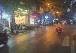 TRUNG TÂM ĐỐNG ĐA, GIÁP LĂNG BÁC, QUỐC TỬ GIÁM, 150M, 4T, MT 7M, Ô TÔ TRÁNH, KINH DOANH, 0937651883.