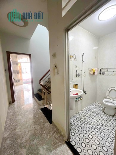 Nhà 3 tầng hẻm Hưng Phú Phường 9 Quận 8. Giá 5,28 tỷ TL