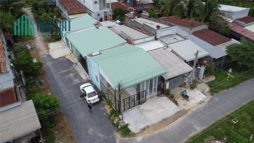 Nhà 2 mặt tiền 900 triệu - Tiện nghi, thoáng mát tại Tây Ninh!
