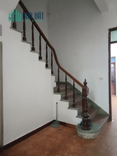CẦN CHO THUÊ NHÀ MẶT PHỐ NGỌC HỒI  100 M2, 5 TẦNG, KINH DOANH  - 16 TRIỆU/THÁNG.