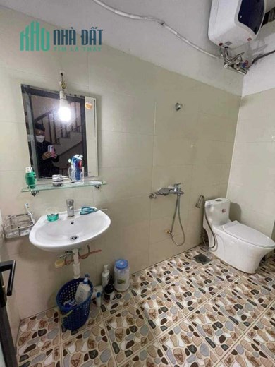 CHÍNH CHỦ CẦN CHO THUÊ NHÀ 5 TẦNG YÊN KIỆN - NGỌC HỒI, 80M2, GIÁ 10 TRIỆU, LÀM VĂN PHÒNG, KINH