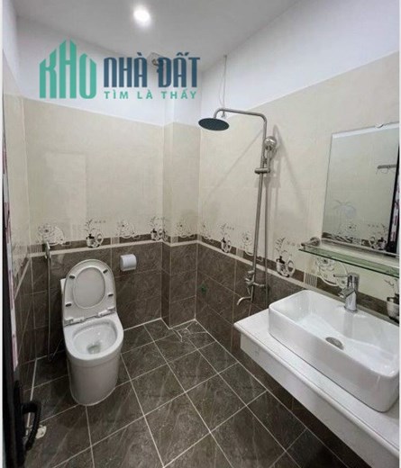 Bán nhà 5 tầng x 40 m2 thiết kế đầy đủ công năng tại Di Trạch ngõ thông vài bước ra ô tô - PB