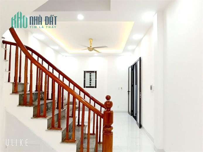 Hiếm Nhà rộng gần Linh Đàm, DT 55mx3T Ôtô đỗ, Diện tích rộng, giá 3.95 tỷ