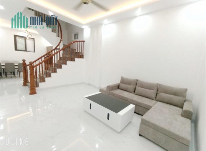 Hiếm Nhà rộng gần Linh Đàm, DT 55mx3T Ôtô đỗ, Diện tích rộng, giá 3.95 tỷ