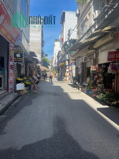 Bán đất Phú Diễn, gần 50m2, MT hơn 4m, nở hậu đường rộng 2 ô tô tránh, KD sầm uất ngày đêm