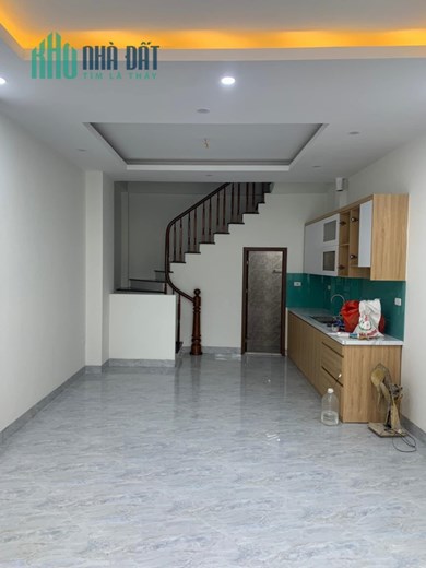 Nhà Phố Thạch Bàn – Diện Tích 40M x 5 Tầng – MT 4M – Giá Chỉ Nhô 3 Tỷ