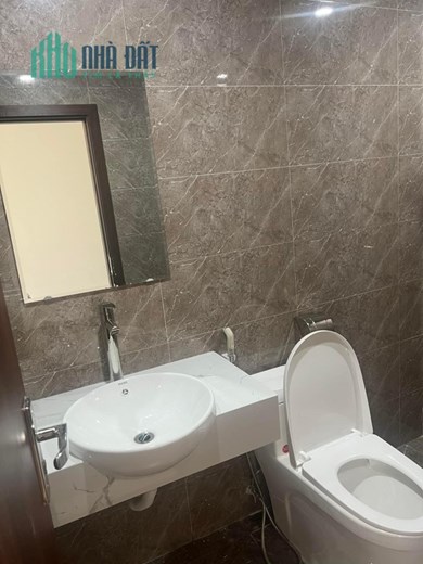Nhà Phố Thạch Bàn – Diện Tích 40M x 5 Tầng – MT 4M – Giá Chỉ Nhô 3 Tỷ