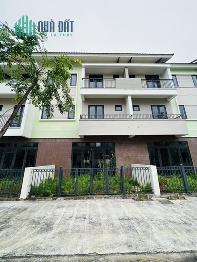 BÁN gấp căn shophouse GÓC view vườn hoa, có đường trước sau