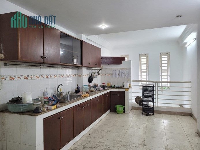 TRUNG TÂM PHÚ NHUẬN - HẺM XE HƠI - 35M2 - 5 TẦNG - GIÁ CHỈ 6.5 TỶ