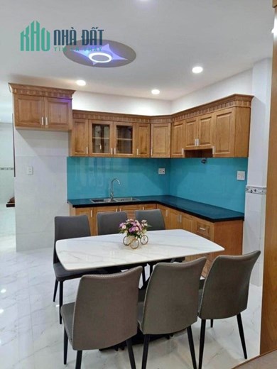 64m2 / 3Tầng ( 4x16m), 4 tỷ Thương Lượng, Phạm Văn Chiêu