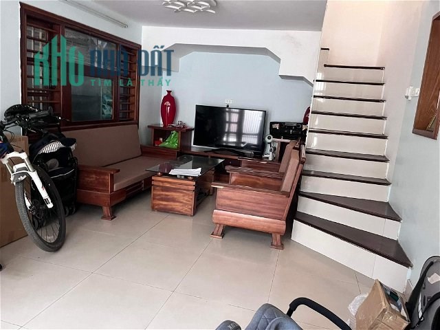Bán nhà mặt ngõ 82 Yên Lãng, Đống Đa 25m2x5 tầng - Gara Ô tô, Kdoanh chỉ 3,9 Tỷ.