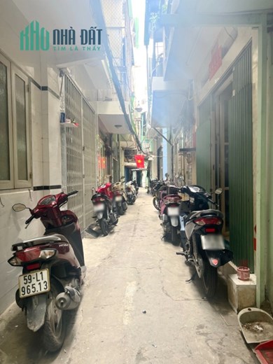 Nhà mới 3 tầng hẻm Trần Hưng Đạo Phường 2 Quận 5 - Giá : 2.68 Tỷ