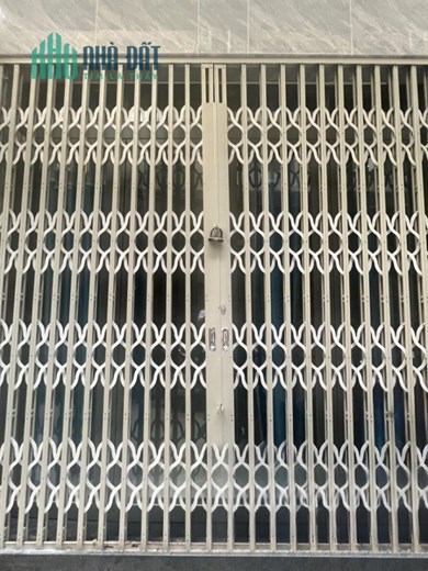 Nhà mới 3 tầng hẻm Trần Hưng Đạo Phường 2 Quận 5 - Giá : 2.68 Tỷ