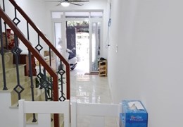 SÓT CĂN NHÀ NHỎ NGAY TRẦN NÃO 3 TẦNG  GIÁ NHỈNH 5TỶ