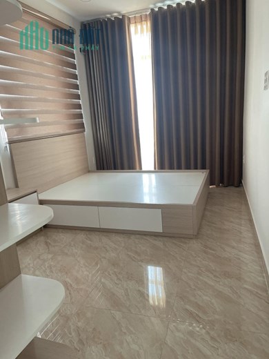 SÓT CĂN NHÀ NHỎ NGAY TRẦN NÃO 3 TẦNG  GIÁ NHỈNH 5TỶ