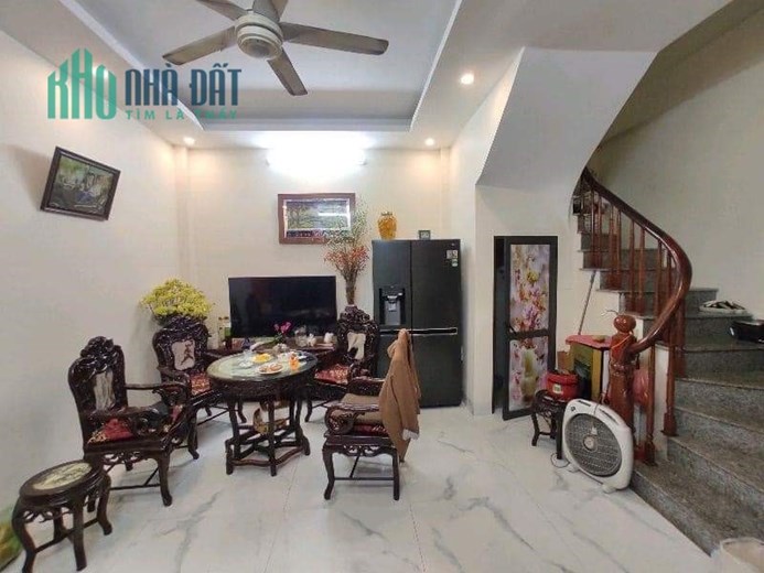 Bán nhà Thụy Phương, thích hợp kinh doanh, Dt 50m, 4.7 tỷ.