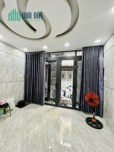 GẤP BÁN NHÀ 4 TẦNG BÙI VĂN BA, 70M2, RỘNG 4,6M BỀ THẾ CHỈ 6 TỶ NHỈNH
