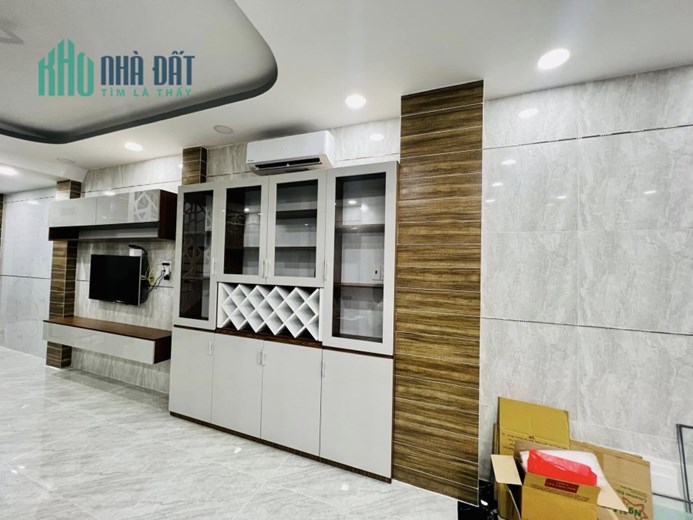 GẤP BÁN NHÀ 4 TẦNG BÙI VĂN BA, 70M2, RỘNG 4,6M BỀ THẾ CHỈ 6 TỶ NHỈNH