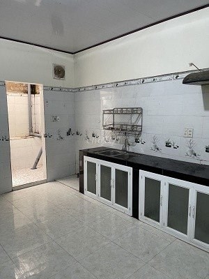 Cho thuê nhà hẻm ôto tránh nhau