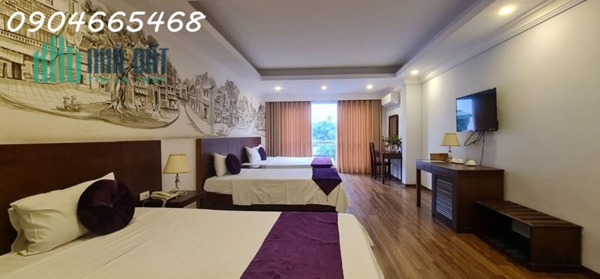 Bán tòa Khách sạn Phố cổ Hà Nội đẹp như mơ, 9 tầng thang máy, view Hồ Gươm.