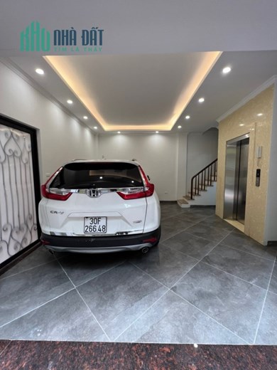 ĐỘI CẤN- LIỄU GIAI - LÔ GÓC - VUÔNG NỞ HẬU - 2 MẶT TIỀN - 6 TẦNG THANG MÁY NHẬP KHẨU XỊN - Ô TÔ VÀO