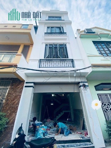 Bán nhà Ngô Gia Tự  52m 4 tầng mới tinh độc lập. ngõ ô.tô GIÁ 3.95 tỉ ngay Chợ Đằng Lâm