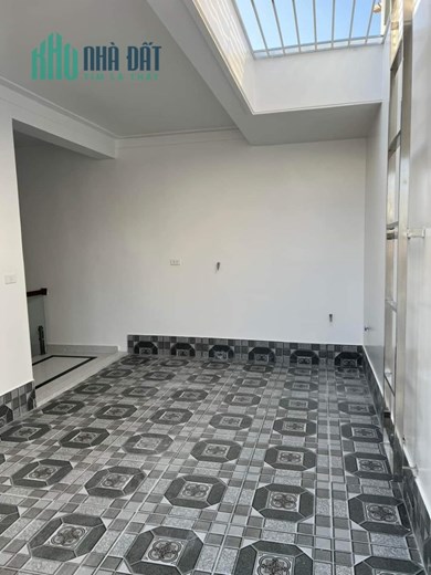 Bán nhà xây mới tinh 4 tầng phố Đông An - Thành Tô ngõ cực nông GIÁ 2.8 tỉ