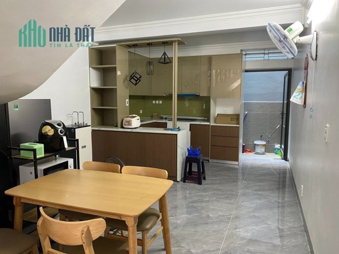 Bán nhà phố An Đà, diện tích 81m 4 tầng sân cổng, ô.tô tận cửa GIÁ 5.2 tỉ